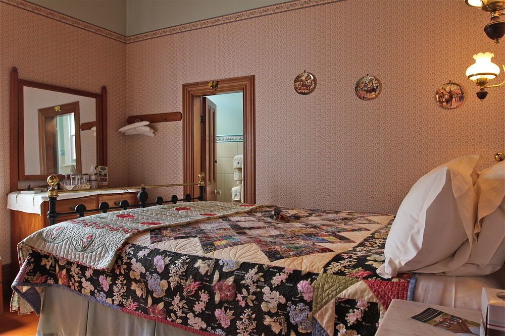 Ounuwhao B&B Guest Lodge Russell Kültér fotó